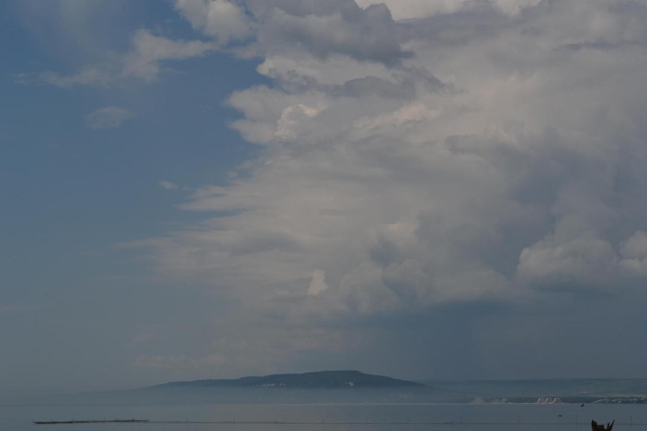 Port Balchik Apartment ภายนอก รูปภาพ
